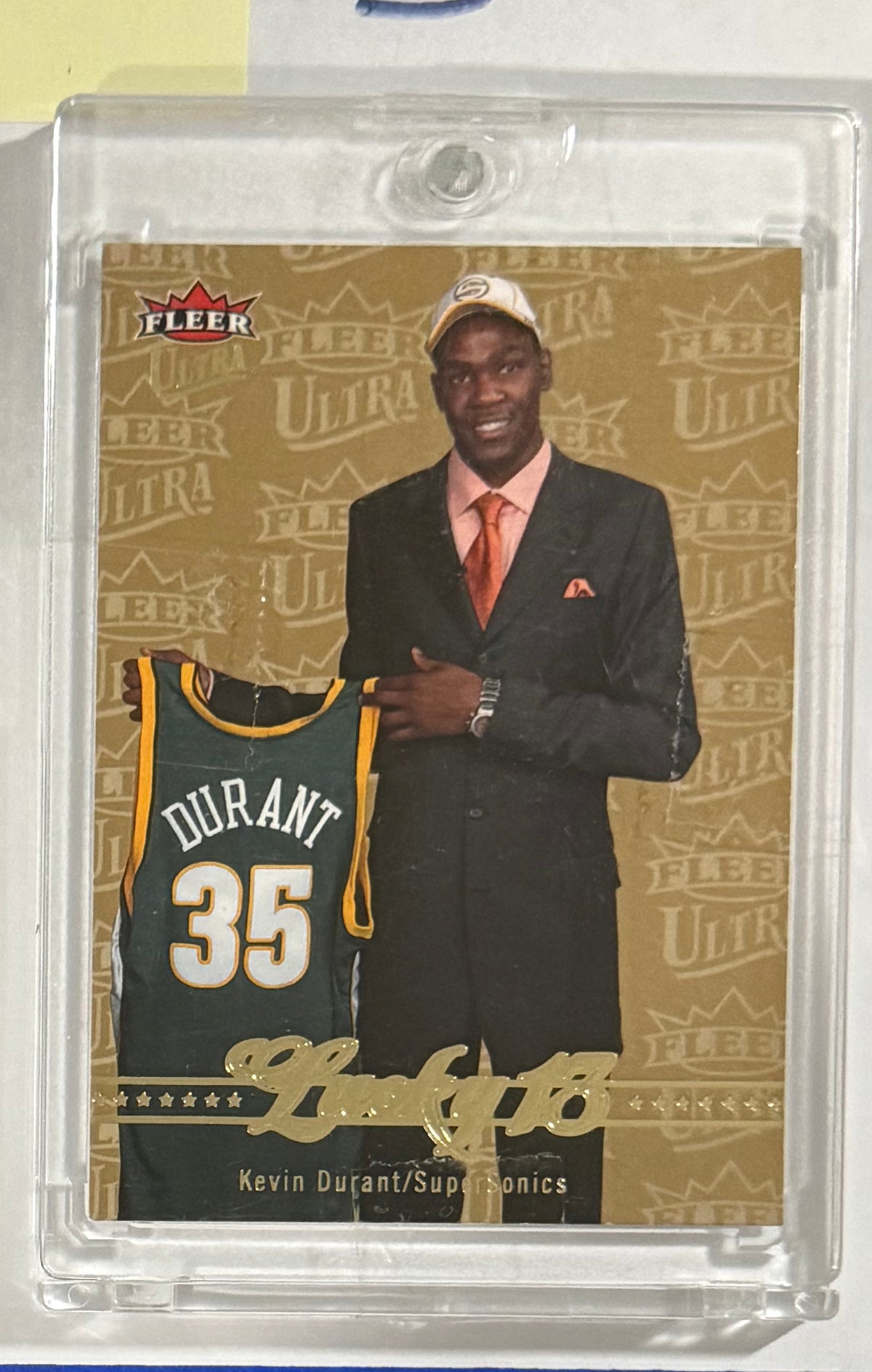 2007-08 Kevin Durant — Fleer Ultra Lucky 13 [Gold Medallion] — front — Inventory P701-B