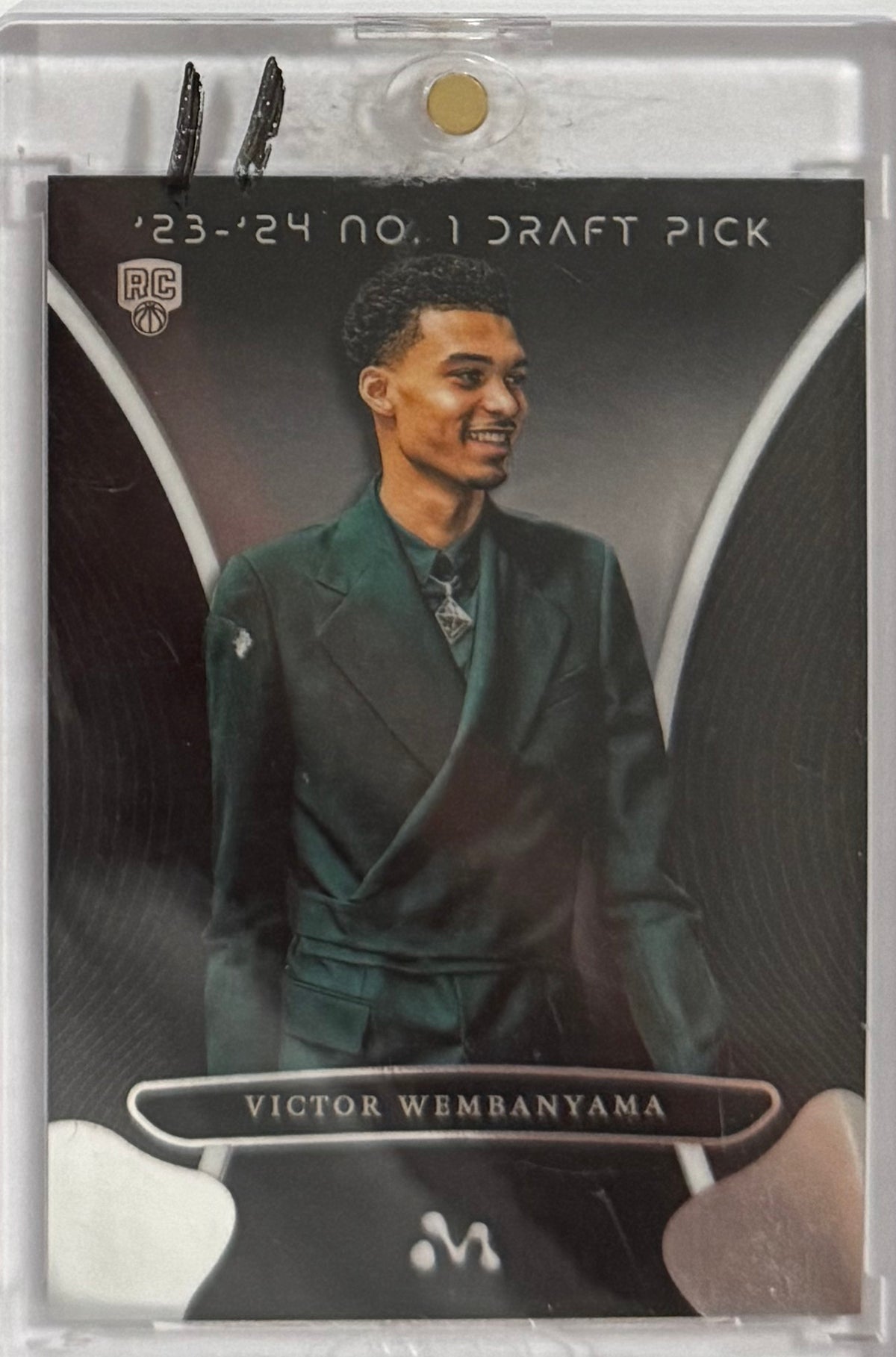 2023-24 Victor Wembanyama — Topps Mercury: Victor Wembanyama [French Language] — front — Inventory P701-D